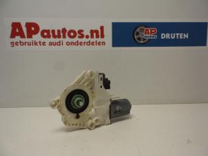 Gebruikte Portierruitmotor Audi Q7 (4LB) 4.2 FSI V8 32V Prijs € 19,99 Margeregeling aangeboden door AP Autos