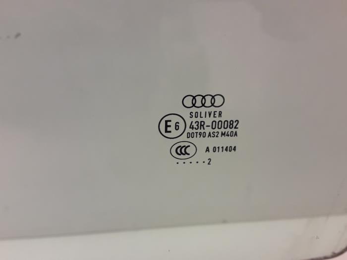 Portierruit 2Deurs links van een Audi A1 (8X1/8XK) 1.4 TFSI 16V 122 2012