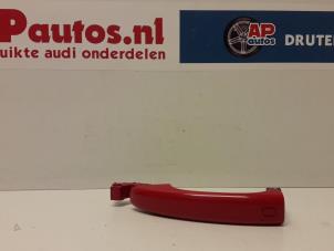Gebruikte Deurgreep 4Deurs links-voor Audi A4 (B8) 2.0 TFSI 16V Prijs € 24,99 Margeregeling aangeboden door AP Autos