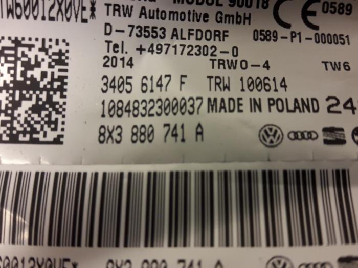 Airbag hemel links van een Audi A1 (8X1/8XK) 1.6 TDI 16V 2014