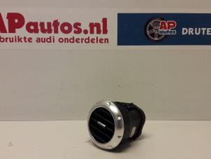 Gebruikte Luchtrooster Dashboard Audi TT (8N3) 1.8 20V Turbo Quattro Prijs € 19,99 Margeregeling aangeboden door AP Autos