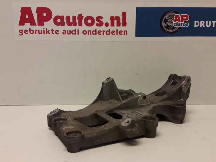 Gebruikte Dynamosteun onder Audi A3 Sportback (8PA) 2.0 TFSI 16V Prijs € 19,99 Margeregeling aangeboden door AP Auto's