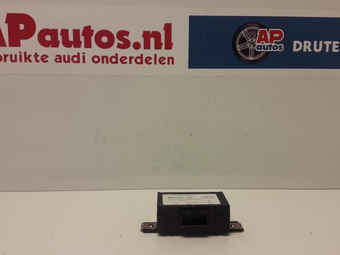 Gebruikte Alarm module Audi A4 Avant (B5) 2.4 30V Prijs € 24,99 Margeregeling aangeboden door AP Auto's