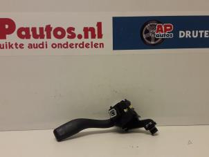 Gebruikte Combischakelaar Stuurkolom Audi A3 (8P1) 1.6 Prijs € 50,00 Margeregeling aangeboden door AP Autos