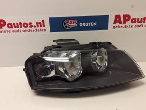 Gebruikte Koplamp rechts Audi A3 Sportback (8PA) 1.6 Prijs € 50,00 Margeregeling aangeboden door AP Autos