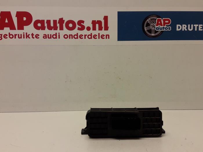 Gebruikte Boordcomputer Audi Q7 (4LB) 3.0 TDI V6 24V Prijs € 24,99 Margeregeling aangeboden door AP Auto's