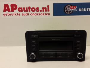 Gebruikte Radio CD Speler Audi A3 Sportback (8PA) 1.6 Prijs € 50,00 Margeregeling aangeboden door AP Autos