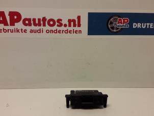 Gebruikte Gateway module Audi A3 Sportback (8PA) 1.6 Prijs € 50,00 Margeregeling aangeboden door AP Autos