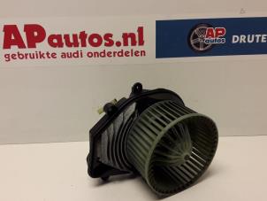 Gebruikte Kachel Ventilatiemotor Audi A4 Avant (B5) 1.9 TDI Prijs € 35,00 Margeregeling aangeboden door AP Autos