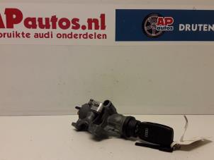 Gebruikte Sleutel + Contactslot Audi A6 Avant (C5) 2.5 TDI V6 24V Prijs € 24,99 Margeregeling aangeboden door AP Autos