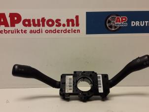 Gebruikte Stuurkolomschakelaar Audi A6 Avant (C5) 2.5 TDI V6 24V Prijs € 19,99 Margeregeling aangeboden door AP Autos