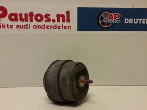 Gebruikte Motorrubber Audi A4 (B6) 2.0 20V Prijs € 19,99 Margeregeling aangeboden door AP Auto's