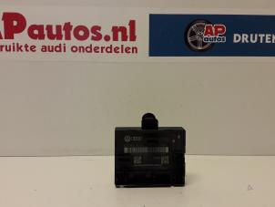 Gebruikte Module Centrale Deurvergrendeling Audi Q5 (8RB) 2.0 TDI 16V Quattro Prijs € 24,99 Margeregeling aangeboden door AP Autos
