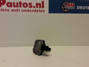 Gebruikte Oliepeil sensor Audi A6 Prijs € 20,00 Margeregeling aangeboden door AP Autos
