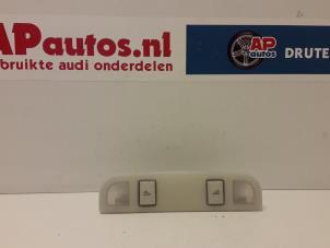 Gebruikte Binnenverlichting achter Audi A6 Avant Quattro (C6) 3.0 TDI V6 24V Prijs € 19,99 Margeregeling aangeboden door AP Autos