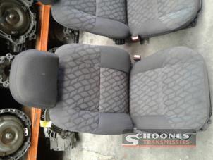 Gebruikte Voorstoel rechts Mitsubishi Pajero Prijs € 52,50 Margeregeling aangeboden door Schoones Transmissies B.V.