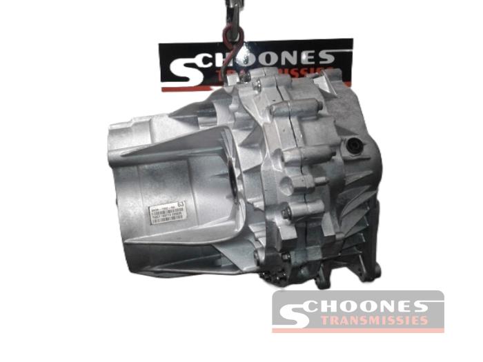 Versnellingsbak van een Ford Transit Custom 2.2 TDCi 16V 2015