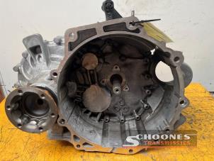 Gebruikte Versnellingsbak Volkswagen T-Roc Cabrio 1.5 TSI Evo BMT 16V Prijs € 997,50 Margeregeling aangeboden door Schoones Transmissies B.V.