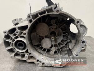 Gebruikte Versnellingsbak Volkswagen Caddy IV 2.0 TDI 122 4Motion Prijs € 1.260,00 Margeregeling aangeboden door Schoones Transmissies B.V.