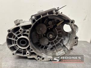 Gebruikte Versnellingsbak Volkswagen Tiguan (AD1) 2.0 TDI 16V BlueMotion Technology SCR Prijs € 1.050,00 Margeregeling aangeboden door Schoones Transmissies B.V.