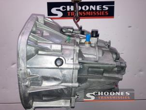 Nieuwe Versnellingsbak Opel Vivaro Prijs € 1.467,43 Inclusief btw aangeboden door Schoones Transmissies B.V.