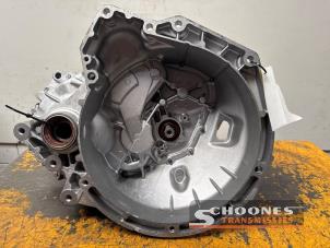 Gereviseerde Versnellingsbak Ford Transit Courier Prijs € 1.588,13 Inclusief btw aangeboden door Schoones Transmissies B.V.