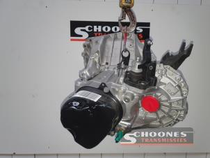 Gereviseerde Versnellingsbak Dacia Logan II 0.9 TCE 12V Prijs € 907,50 Inclusief btw aangeboden door Schoones Transmissies B.V.