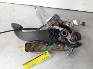 Gebruikte Handrem Mechaniek Mercedes C (W204) 2.2 C-220 CDI 16V Prijs op aanvraag aangeboden door Tijdeman Mercedes Onderdelen