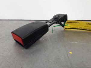 Gebruikte Veiligheidsgordel Insteek rechts-achter Mercedes ML II (164/4JG) 3.0 ML-280 CDI 4-Matic V6 24V Prijs op aanvraag aangeboden door Tijdeman Mercedes Onderdelen