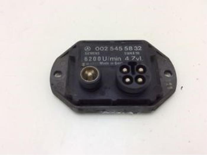 Gebruikte Module ontsteking Mercedes 190 (W201) 2.0 E Prijs € 83,00 Margeregeling aangeboden door Tijdeman Mercedes Onderdelen