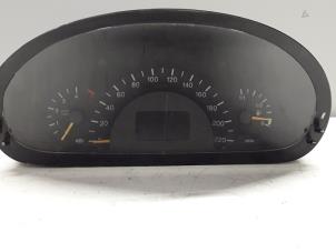 Gebruikte Cockpit Mercedes Vito (639.6) 2.2 111 CDI 16V Prijs € 90,75 Inclusief btw aangeboden door Tijdeman Mercedes Onderdelen