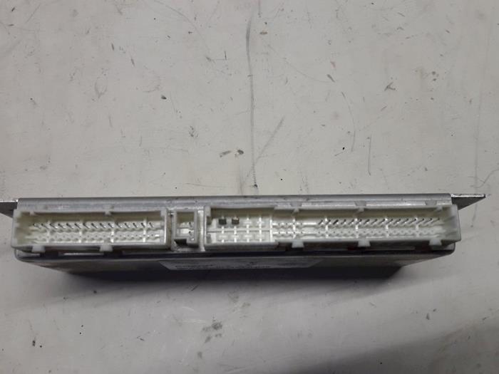 Esp computer van een Mercedes-Benz E (W211) 2.2 E-200 CDI 16V 2007