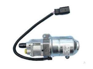 Nieuwe Koppelingmotor Mercedes Sprinter 2t (901/902) Prijs € 423,50 Inclusief btw aangeboden door Tijdeman Mercedes Onderdelen