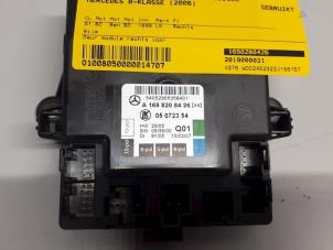 Gebruikte Centrale Deurvergrendelings Module Mercedes B (W245) 1.7 B-170 16V Prijs € 26,00 Margeregeling aangeboden door Tijdeman Mercedes Onderdelen