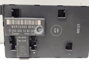 Gebruikte Centrale Deurvergrendelings Module Mercedes C (W203) 2.2 C-220 CDI 16V Prijs € 35,00 Margeregeling aangeboden door Tijdeman Mercedes Onderdelen