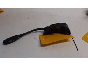 Gebruikte Cruise Control Bediening Mercedes S (W220) 3.2 S-320 18V Prijs € 35,00 Margeregeling aangeboden door Tijdeman Mercedes Onderdelen