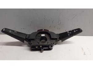 Gebruikte Combischakelaar Stuurkolom Mercedes Sprinter 3t (903) 308 CDI 16V Prijs € 59,29 Inclusief btw aangeboden door Tijdeman Mercedes Onderdelen