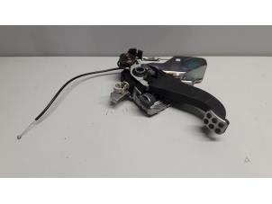 Gebruikte Handrem Mechaniek Mercedes C (W204) 2.2 C-220 CDI 16V BlueEFFICIENCY Prijs € 44,99 Margeregeling aangeboden door Tijdeman Mercedes Onderdelen