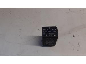 Gebruikte Relais Mercedes 190 (W201) Prijs € 90,00 Margeregeling aangeboden door Tijdeman Mercedes Onderdelen