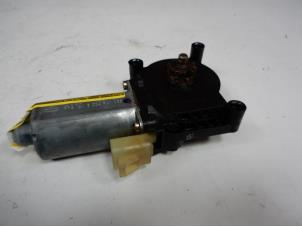 Gebruikte Raammotor Portier Mercedes ML I (163) 270 2.7 CDI 20V Prijs op aanvraag aangeboden door Tijdeman Mercedes Onderdelen