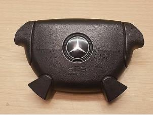 Gebruikte Airbag links (Stuur) Mercedes SLK (R170) 2.0 200 16V Prijs € 45,00 Margeregeling aangeboden door Tijdeman Mercedes Onderdelen