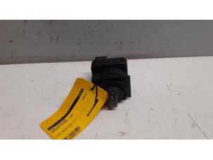 Gebruikte Licht Schakelaar Mercedes A (W169) 1.5 A-150 16V Prijs € 25,00 Margeregeling aangeboden door Tijdeman Mercedes Onderdelen