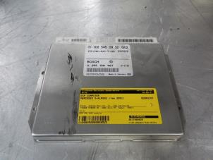 Gebruikte Esp computer Mercedes S (W220) 5.0 S-500 V8 24V Prijs € 100,00 Margeregeling aangeboden door Tijdeman Mercedes Onderdelen