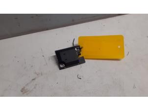 Gebruikte Antenne bluetooth Mercedes SLK (R171) 1.8 200 K 16V Prijs op aanvraag aangeboden door Tijdeman Mercedes Onderdelen