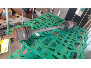 Gebruikte Steekas rechts-achter Mercedes Vito (639.6) 2.2 109 CDI 16V Prijs € 90,75 Inclusief btw aangeboden door Tijdeman Mercedes Onderdelen