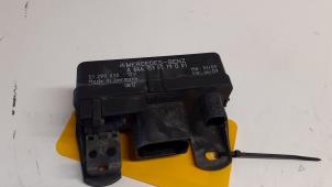 Gebruikte Gloeirelais Mercedes Sprinter 3t (903) 308 CDI 16V Prijs € 25,00 Margeregeling aangeboden door Tijdeman Mercedes Onderdelen