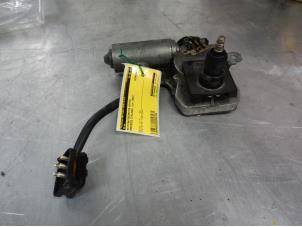 Gebruikte Ruitenwissermotor achter Mercedes E Combi (S124) 2.0 E-200 16V Prijs € 45,00 Margeregeling aangeboden door Tijdeman Mercedes Onderdelen