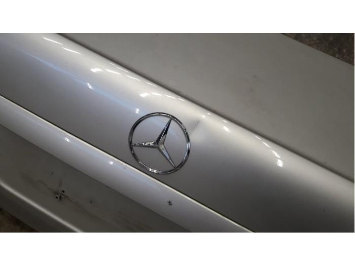 Achterklep van een Mercedes-Benz CLK (W208) 2.0 200 16V 1999