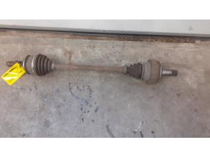 Gebruikte Steekas links-achter Mercedes Vito (639.6) 2.2 110 CDI 16V Euro 5 Prijs € 90,75 Inclusief btw aangeboden door Tijdeman Mercedes Onderdelen