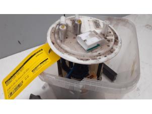 Gebruikte Tank element Pomp Mercedes Vito (639.6) 2.2 110 CDI 16V Euro 5 Prijs € 72,60 Inclusief btw aangeboden door Tijdeman Mercedes Onderdelen